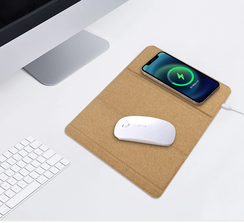 2022 New Green Eco Friendly Mobile Phone Square Shape Multi Desktop Cork Wireless Induction Charger