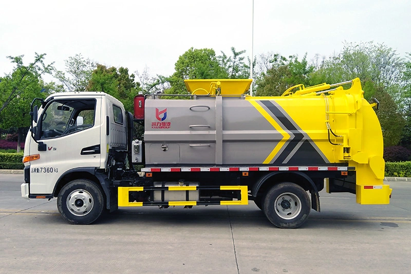 All-Closed Rear Loading Kitchen Garbage/Waste Collection Truck/Vehicle with Bin Tipper and Dumping