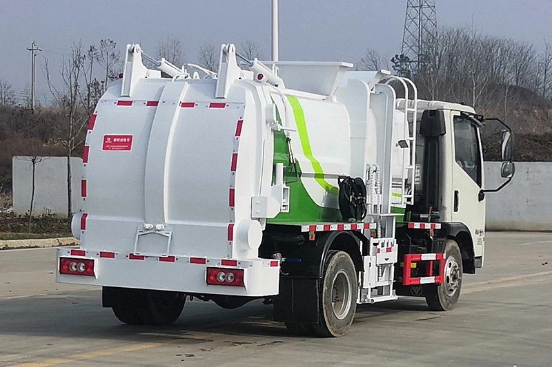 All-Closed Rear Loading Kitchen Garbage/Waste Collection Truck/Vehicle with Bin Tipper and Dumping