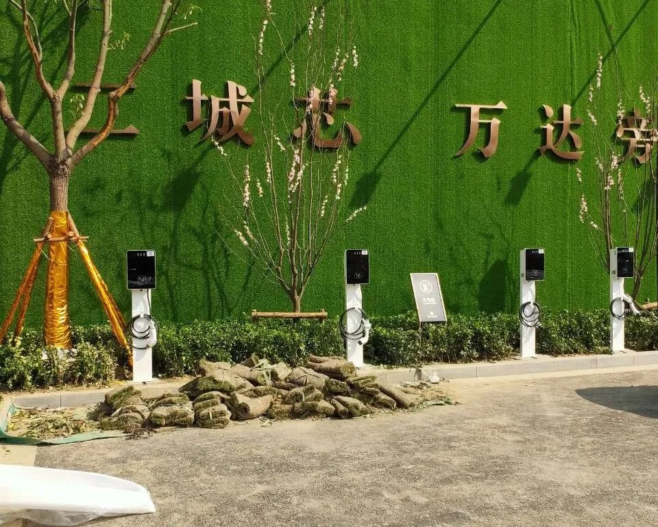 Customized Easy Installation 1 Phase 7kw 32A EV Charger