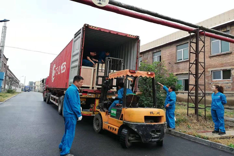 Mine Tractor Use on Board Programmable Rechargeable Battery Charger